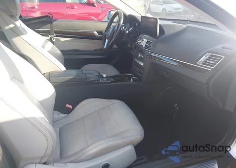 2014 Mercedes-Benz E 550 из США, поврежденный, VIN WDDKJ7DB1EF272951